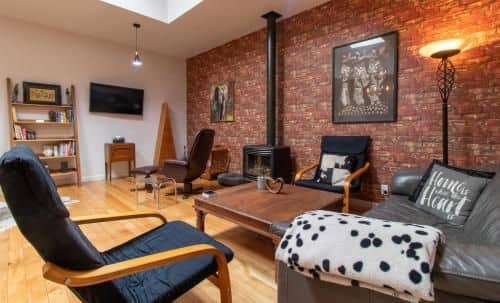 THE NEW YORK LOFT - IN THE HEART OF INGLEWOOD THE NEW YORK LOFT - IN THE HEART OF INGLEWOOD