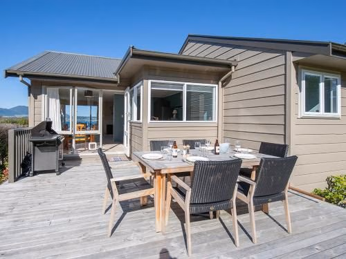 Joy Mahal - Acacia Bay Holiday Home1