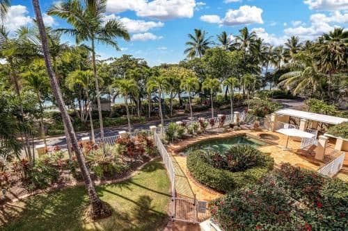 One-Bedroom Apartment - Beach Front