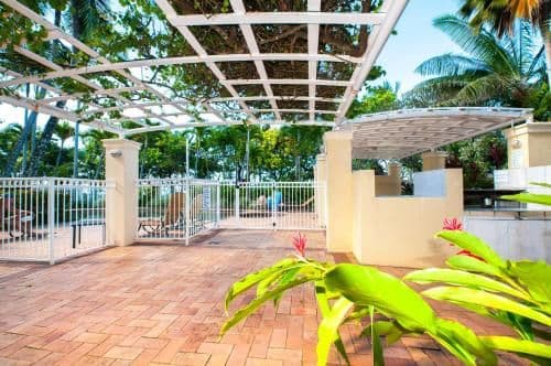 One-Bedroom Apartment - Beach Front