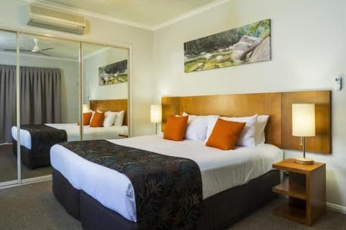 Deluxe Two-Bedroom Apartment
