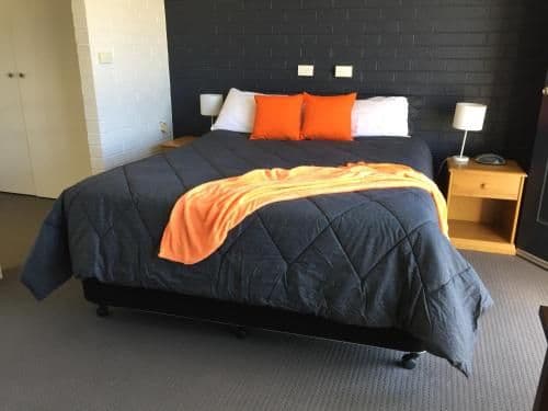 Triple Room with Bathroom