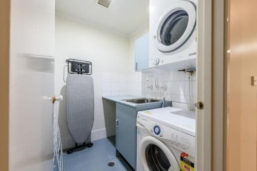 Deluxe Three-Bedroom Two-Bathroom Apartment