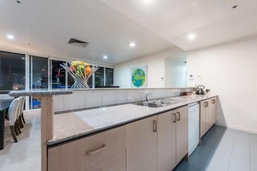 Deluxe Three-Bedroom Two-Bathroom Apartment