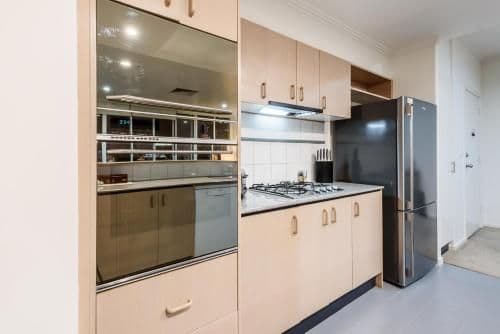 Deluxe Three-Bedroom Two-Bathroom Apartment