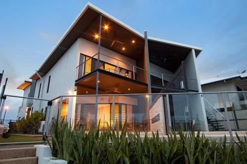 Marina Views Townhouse0