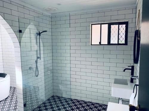 Queen Room with Spa Bath