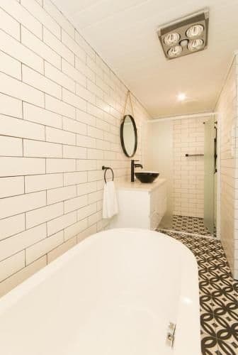 Single Level Queen with Spa