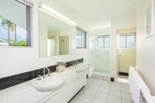 34 Cooran Court2