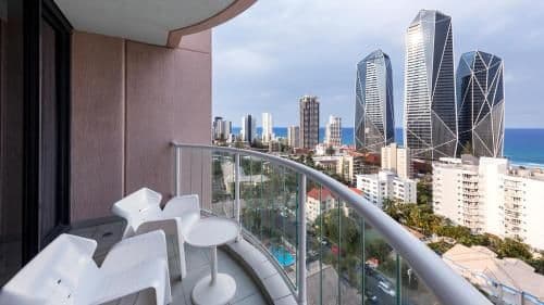 Two-Bedroom Dual-Key Apartment with Ocean View