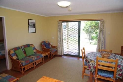 Beachfront 1, 25 Willow Street4
