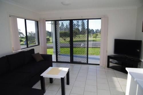 Dolphin Court 1, 1 Gowing Street3