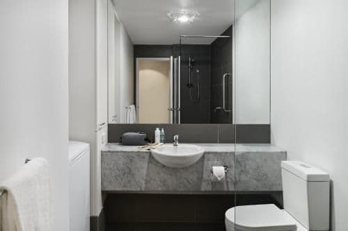 Superior One Bedroom Apartment