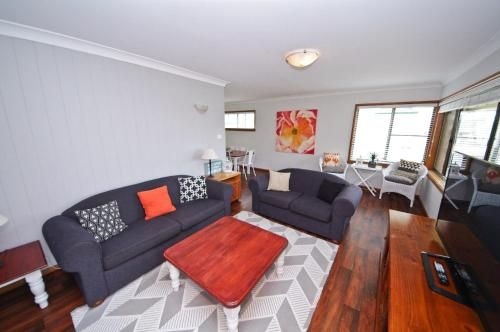 Breakaway, 11 Scott Street1
