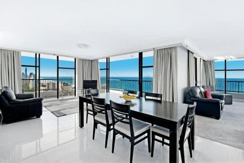 Sub Penthouse Three-Bedroom Apartment with Ocean View
