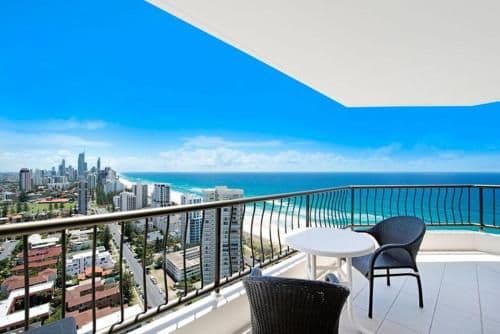 Sub Penthouse Three-Bedroom Apartment with Ocean View