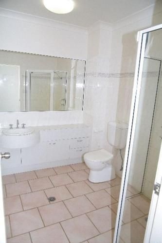 Dolphin Court 2, 1 Gowing Street2
