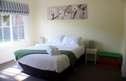 Maple House - The ideal retreat for family and friends. (Maple House - The Ideal Retreat For Family And Friends.)2