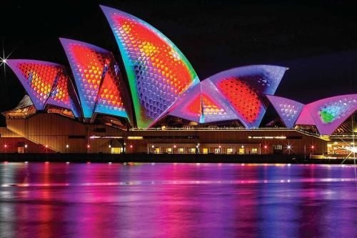 STUNNING SYDNEY HOME 110
