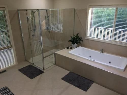 King Room with Spa Bath