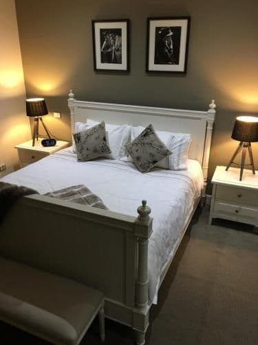 King Room with Spa Bath