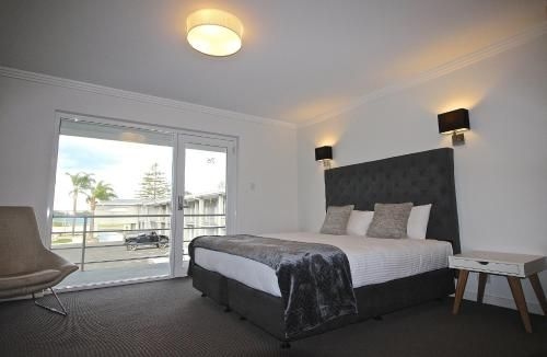Quays Hotel0