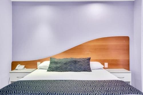 Deluxe Suite with Spa Bath
