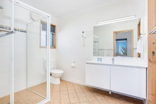 Deluxe Two-Bedroom Suite - Beach Front