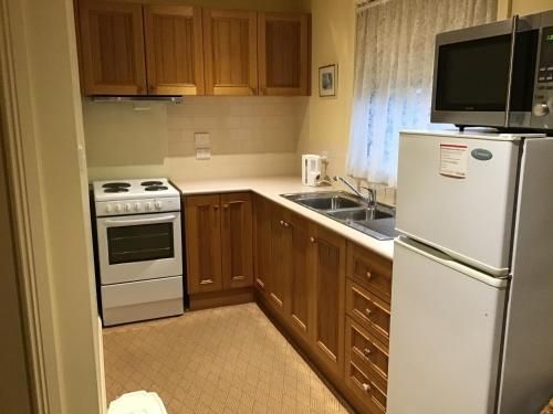Emeu Inn Bed & Breakfast2