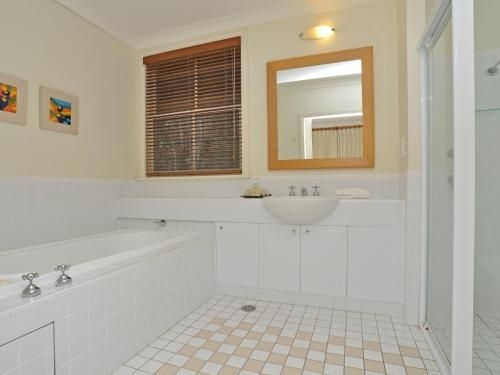 Villa Spa Executive 1br Merlot Resort Condo located within Cypress Lakes Resort (nothing is more central)2