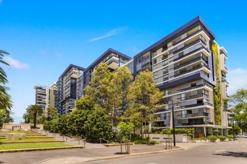 Stylish 1 bdrm Camperdown - Car park, Gym & Pool (Camperdown Self-Contained Modern One-Bedroom Apartments)2