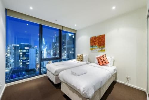 Deluxe Three-Bedroom Apartment
