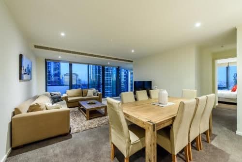Deluxe Three-Bedroom Apartment