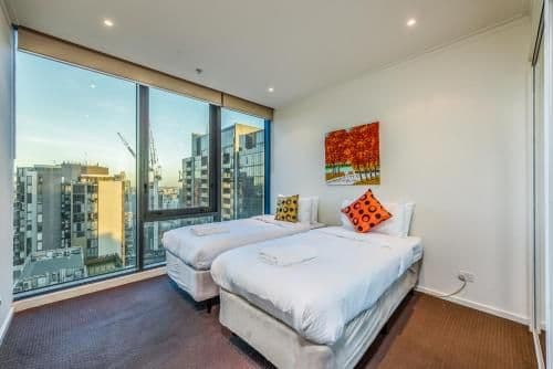 Deluxe Three-Bedroom Apartment