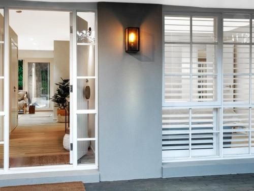 Bella Casa - luxury boutique holiday home with heated pool0