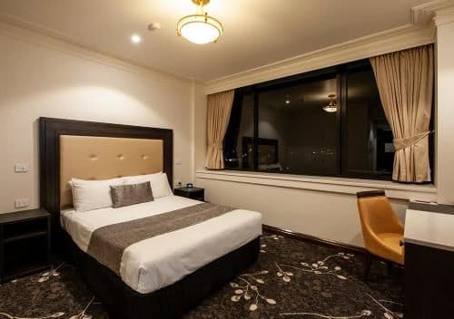 Superior Queen Suite