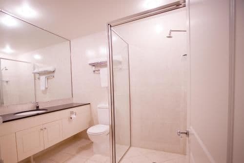 Executive Queen Suite