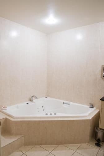 Special Offer - Suite with Spa Bath