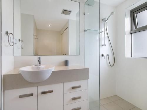 Eden Apartments Unit 502 - Luxury 2 Bedroom Apartment Close To The Beach3