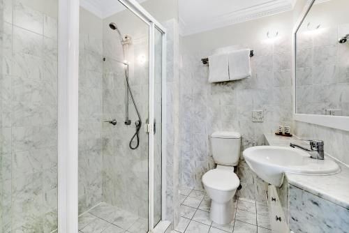 ULTIQA Rothbury Hotel3