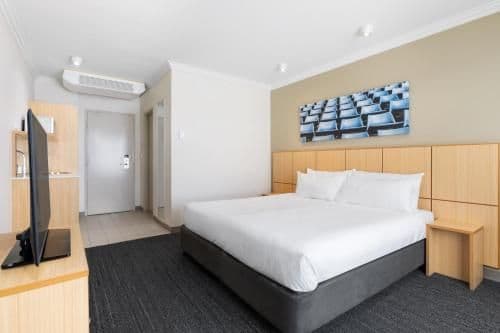 Standard King or Twin Room