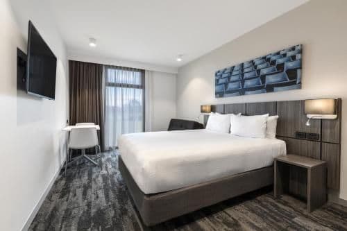 Executive Queen Room