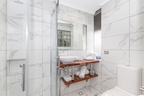 Spring Hill Terraces (Comfort Inn Spring Hill Terraces)1