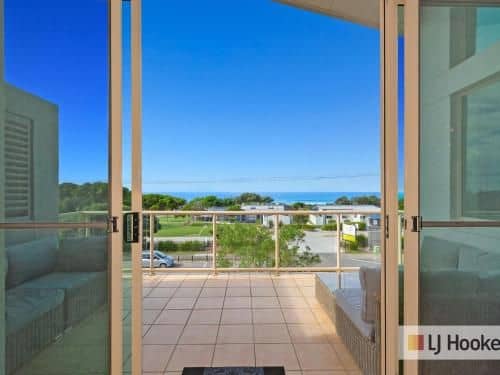 EXCLUSIVE OCEAN VIEW PENTHOUSE ON MARINE PARADE EXCLUSIVE OCEAN VIEW PENTHOUSE ON MARINE PARADE