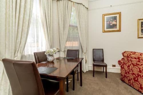 One-Bedroom Apartment without kitchen