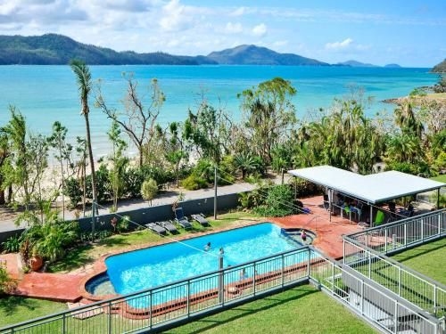 Top Floor Hibiscus Apartment 2083