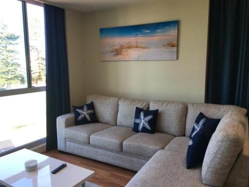 Apartment with Garden View