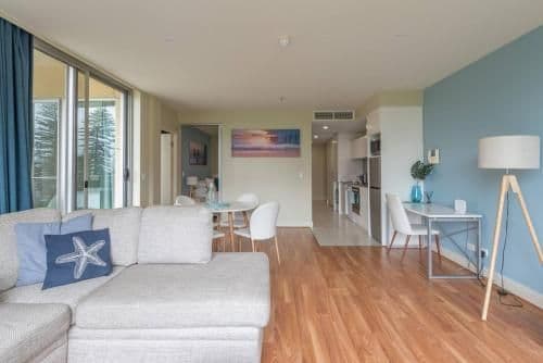 Apartment with Garden View
