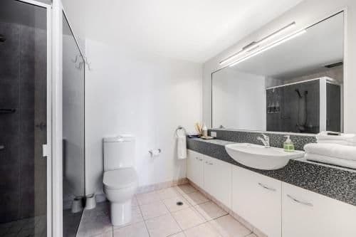 Deluxe Two-Bedroom Apartment