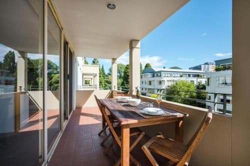 Deluxe Two-Bedroom Apartment